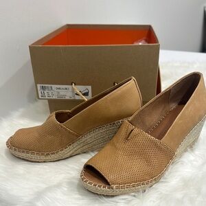 Gentle souls Charli A  line tan size 6 1/2 jute wrapped wedge